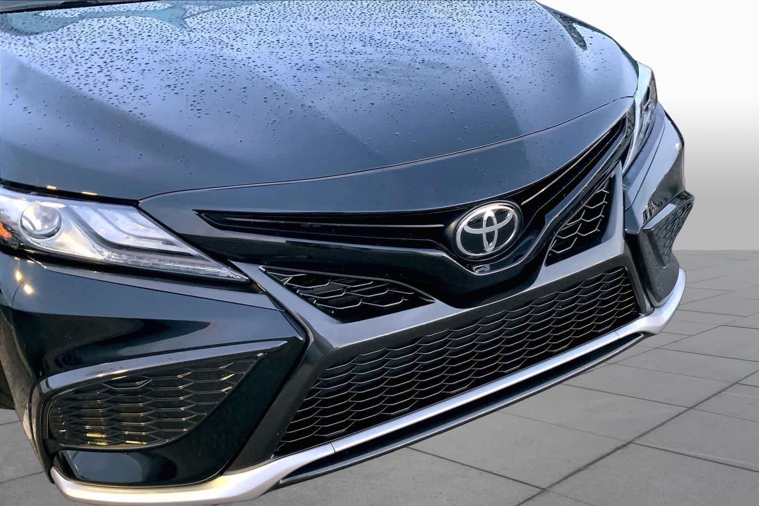 Used 2022 Midnight Black Metallic Toyota XSE image 28