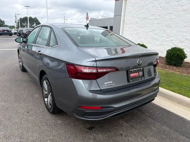 Used 2024 Gray Volkswagen 1.5T SE image 7