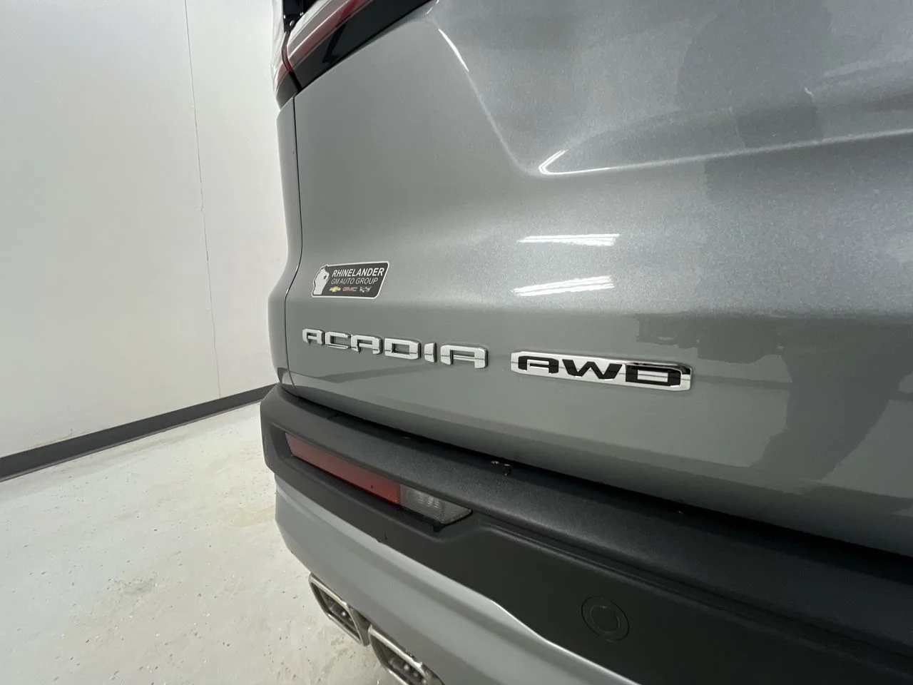New 2026 Sterling Metallic GMC Elevation image 91