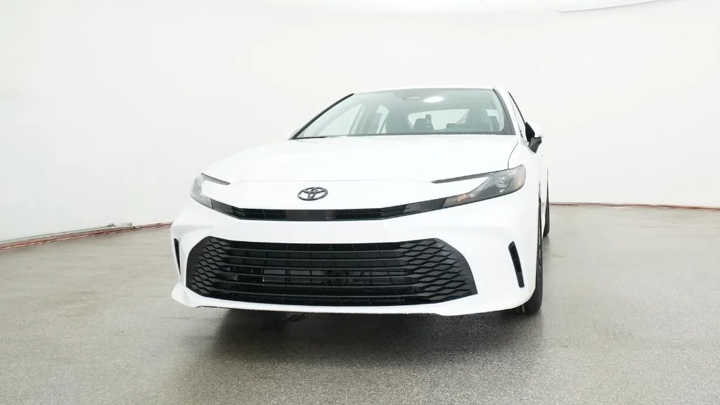 New 2026 Ice Cap Toyota LE image 2