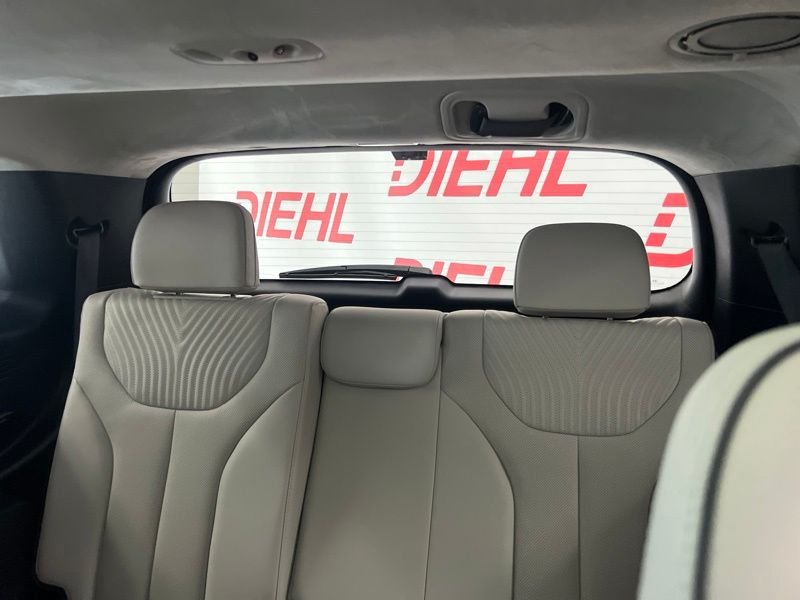 Used 2024 Black Hyundai Calligraphy image 19