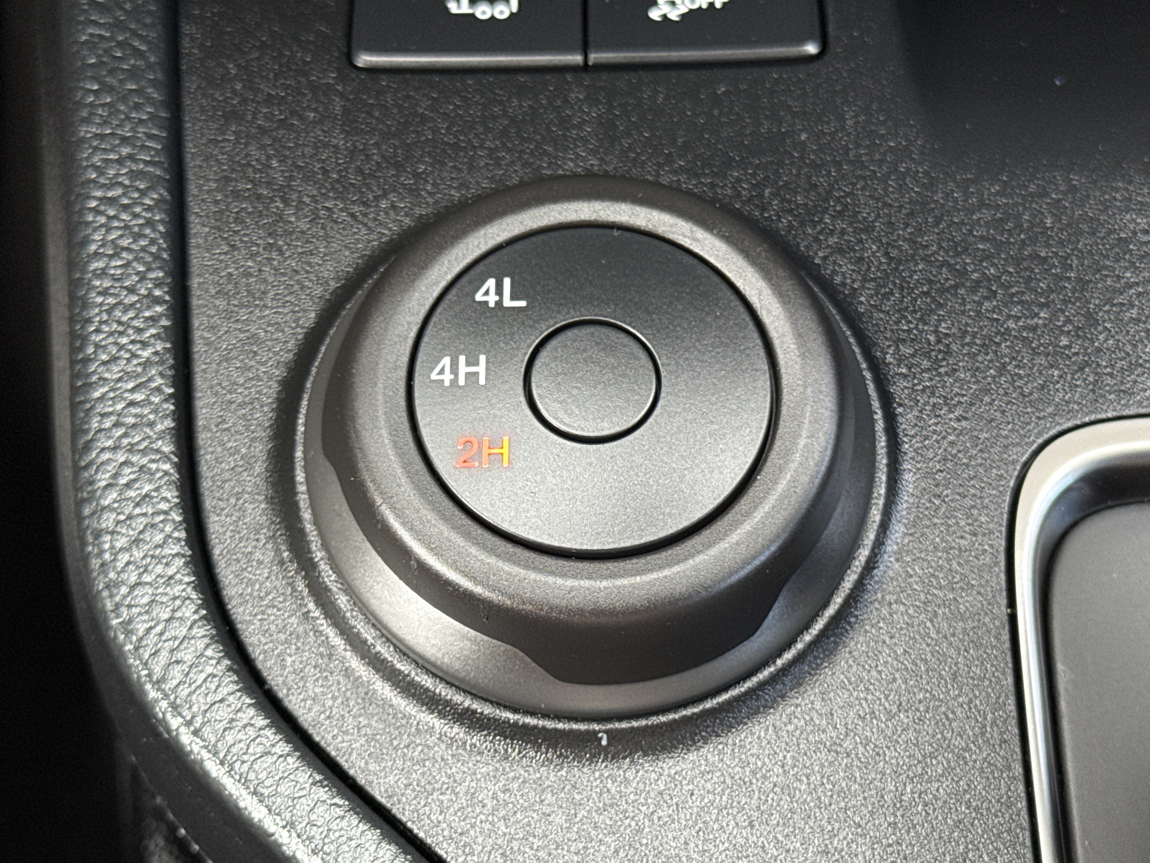 Used 2022 Carbonized Gray Metallic Ford XLT 4WD image 18