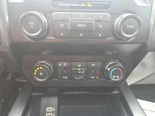 Used 2020 White Ford XLT image 28
