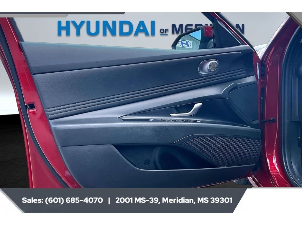 Used 2024 Ultimate Red Hyundai SEL image 17