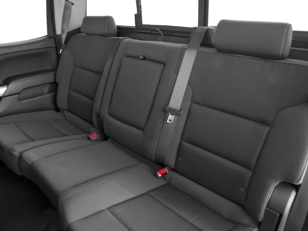 Used 2016 SILVER ICE METALLIC Chevrolet LT image 8