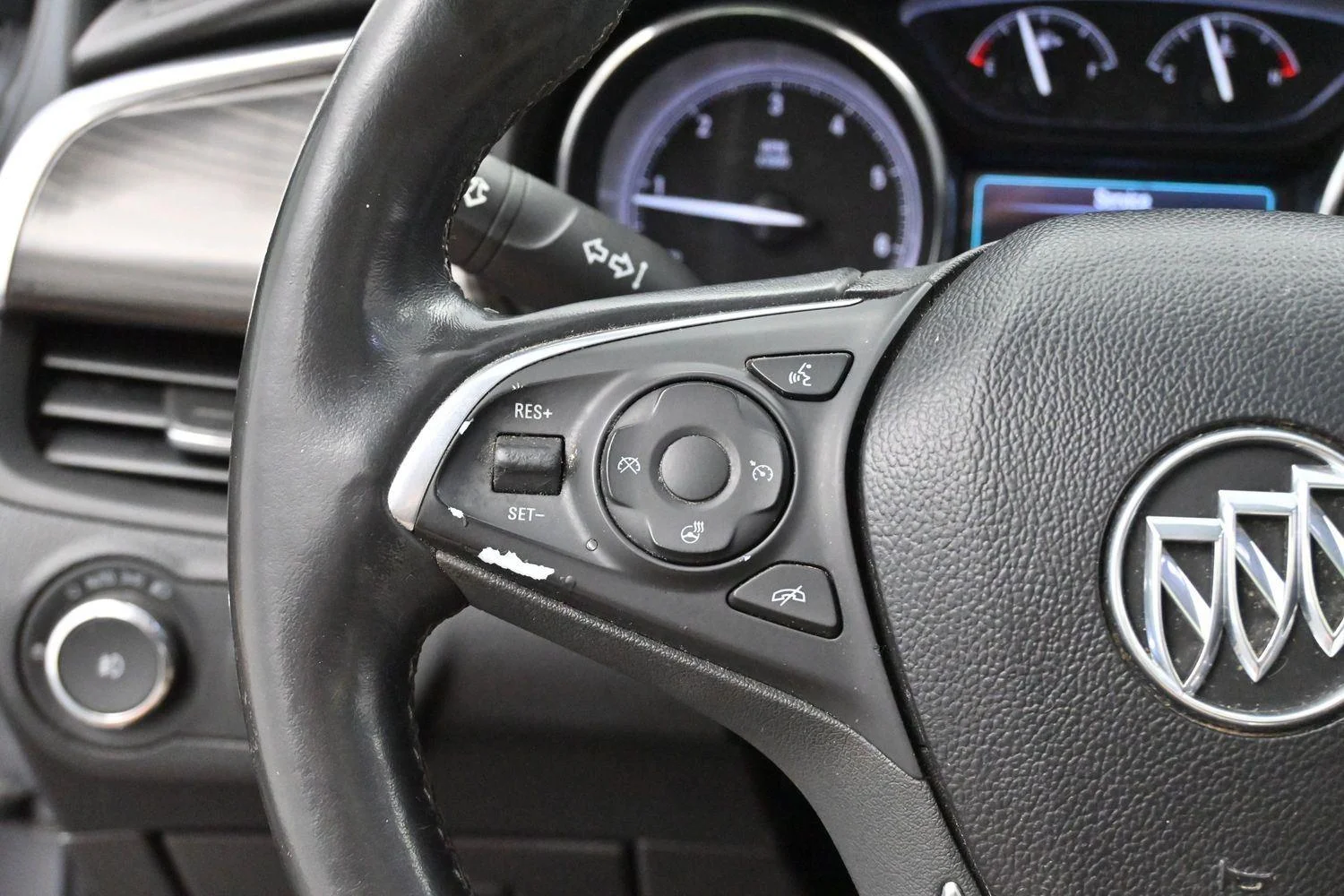 Used 2019 Satin Steel Metallic Buick Essence image 17