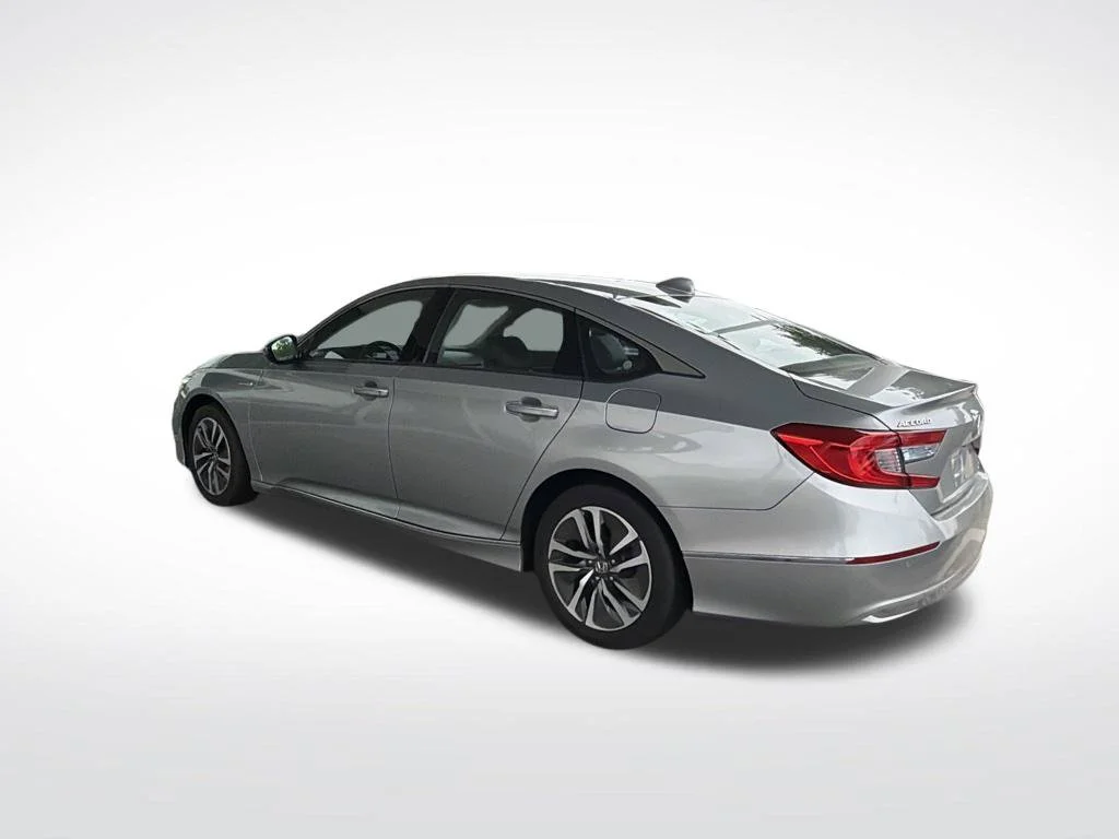 Used 2020 Lunar Silver Metallic Honda Touring image 7