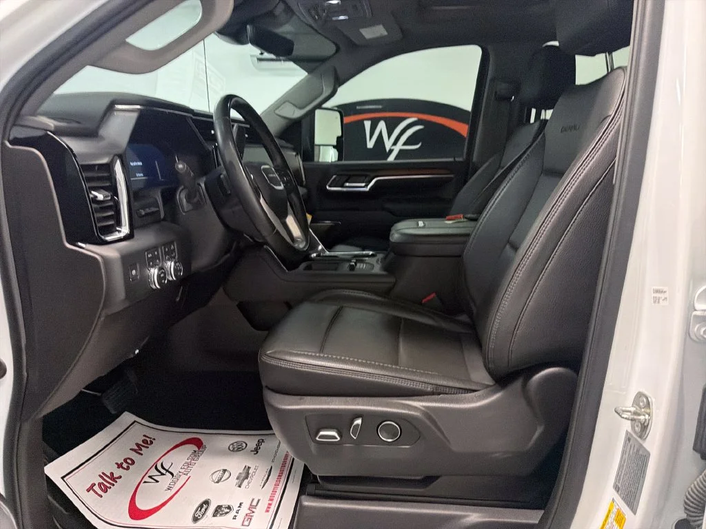 Used 2024 Summit White GMC Denali image 8