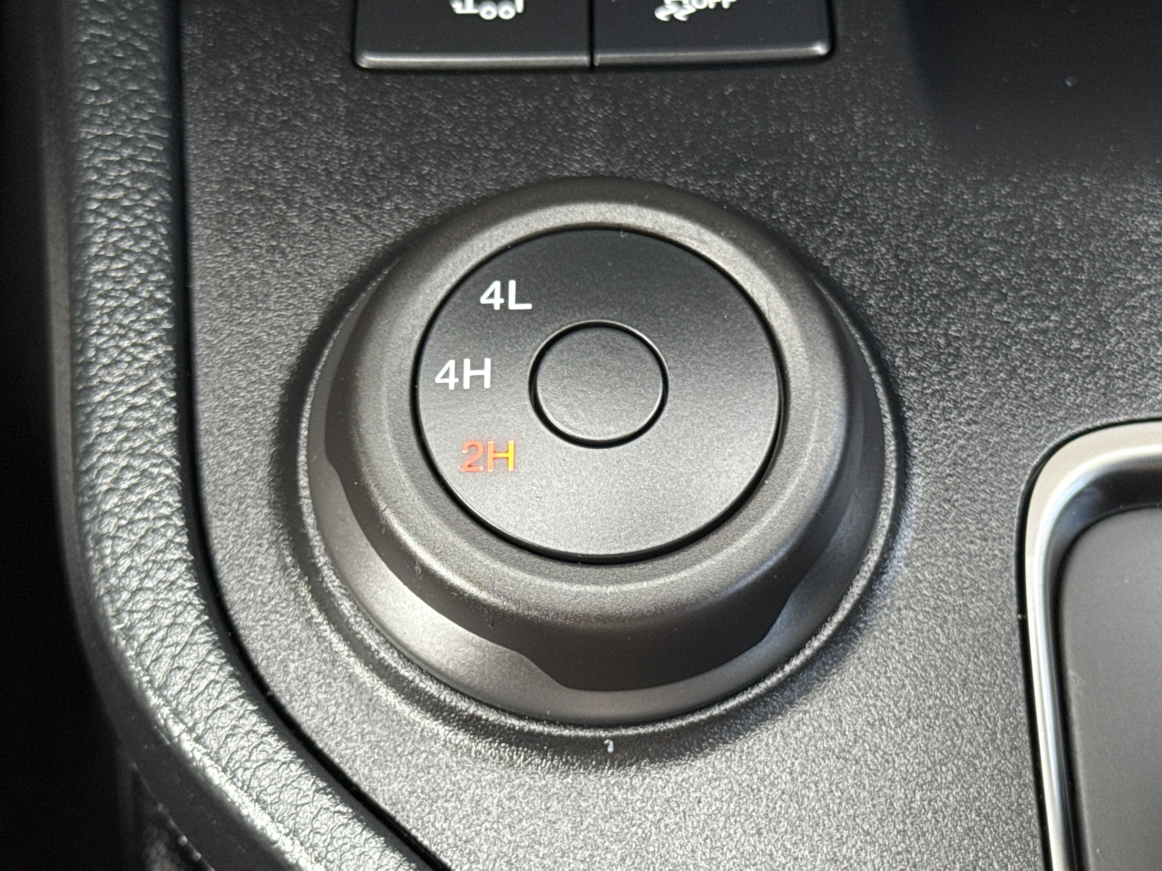 Used 2022 Carbonized Gray Metallic Ford XLT 4WD image 18