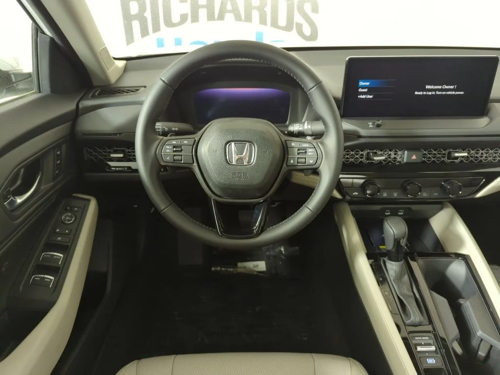 2025 Honda Accord Hybrid EX-L - Photo 15