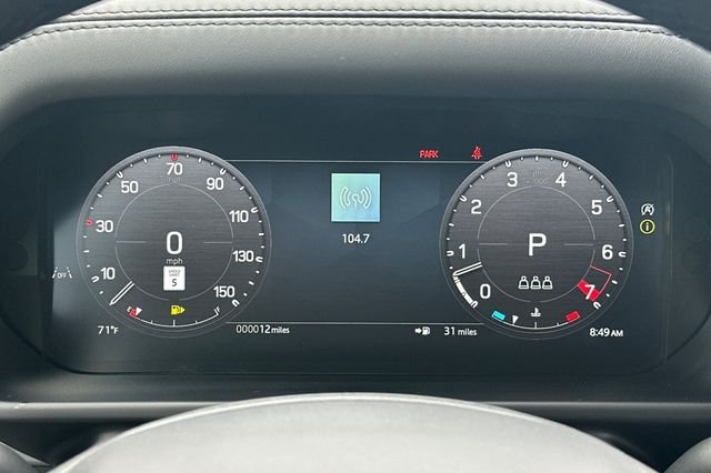 New 2026 Santorini Black Land Rover X-Dynamic SE image 23