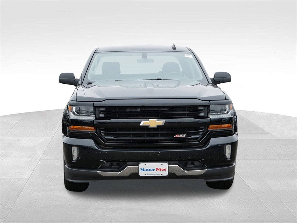 Used 2017 Chevrolet Silverado 1500 LT with VIN 3GCUKREC4HG251081 for sale in Inver Grove Heights, Minnesota