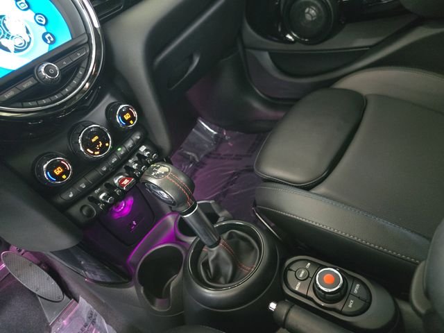 Used 2019 Blue MINI Signature image 26