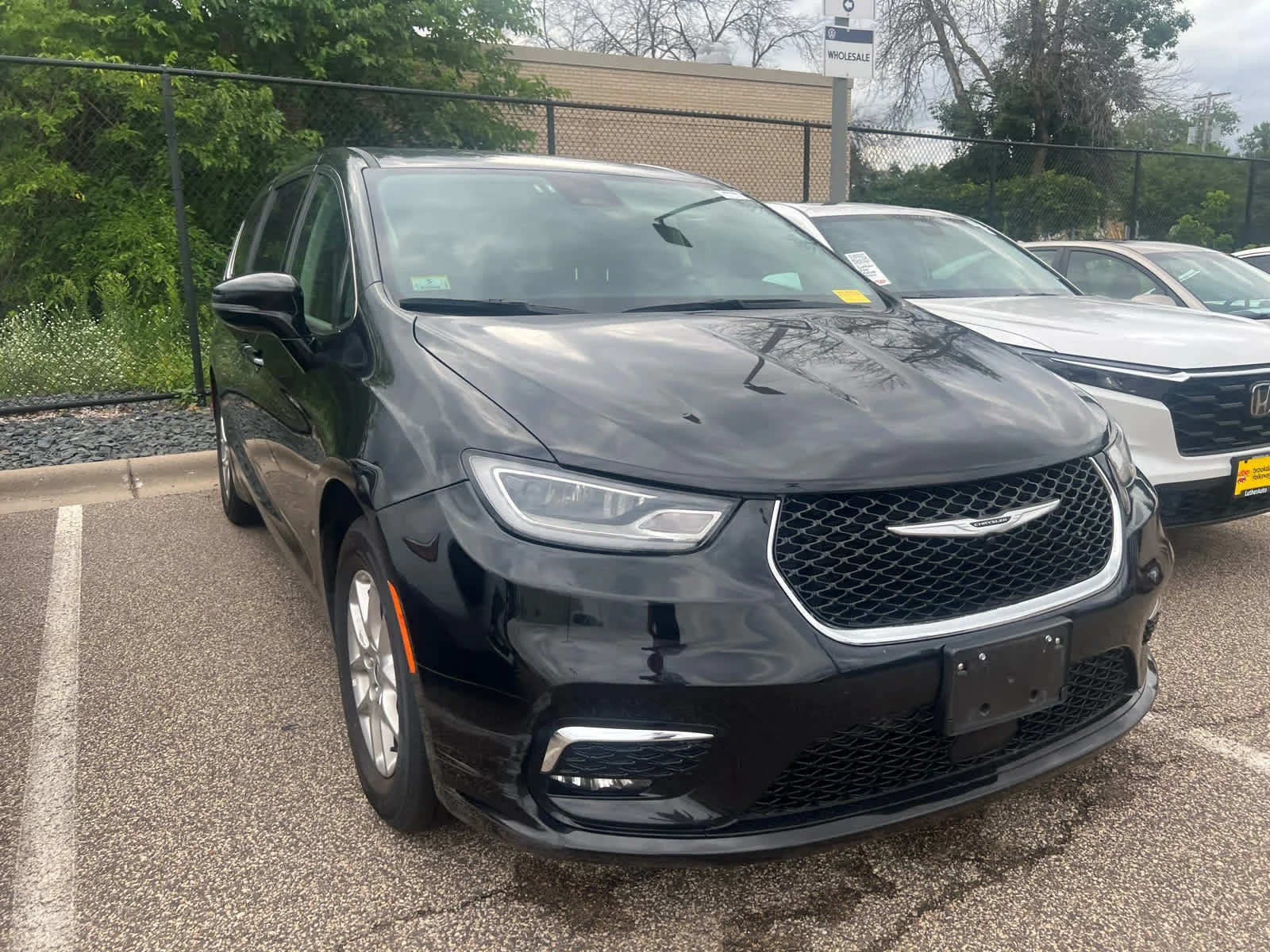 Used 2024 Chrysler Pacifica Touring L with VIN 2C4RC1BG1RR155190 for sale in Brooklyn Center, Minnesota