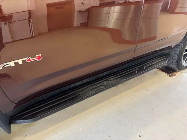 Used 2023  GMC AT4 image 26