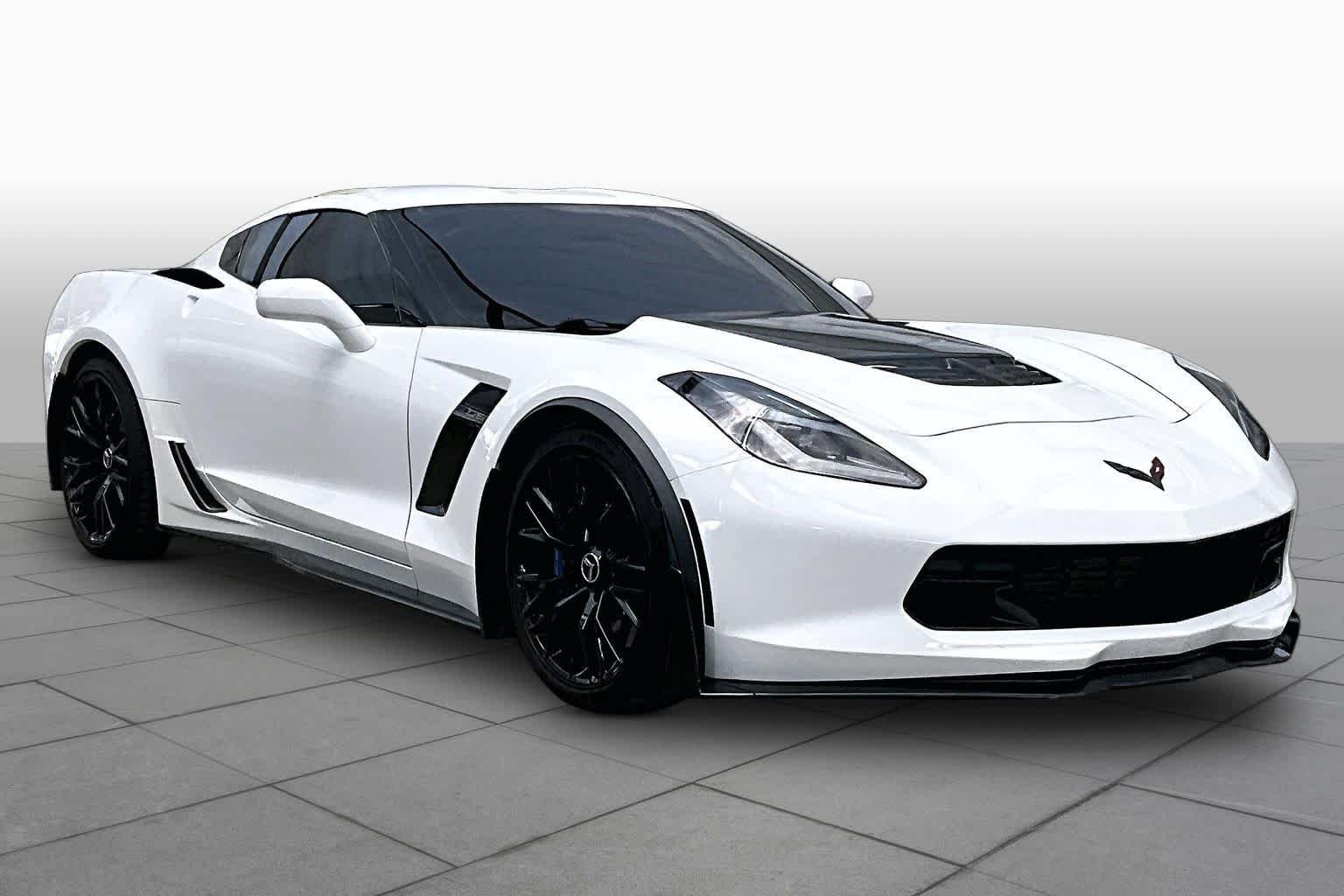 Used 2015 Arctic White Chevrolet Z06 2LZ image 3