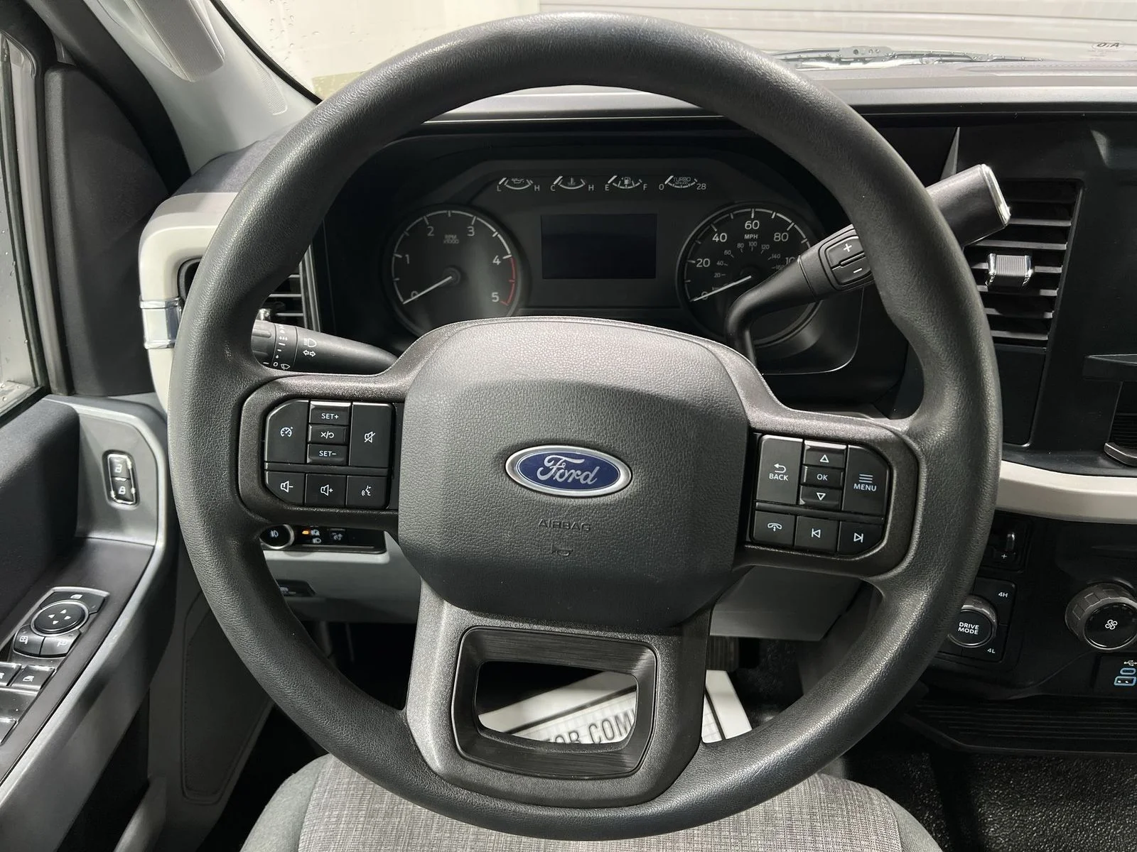 2023 Ford F-250 Super Duty XLT - Photo 14