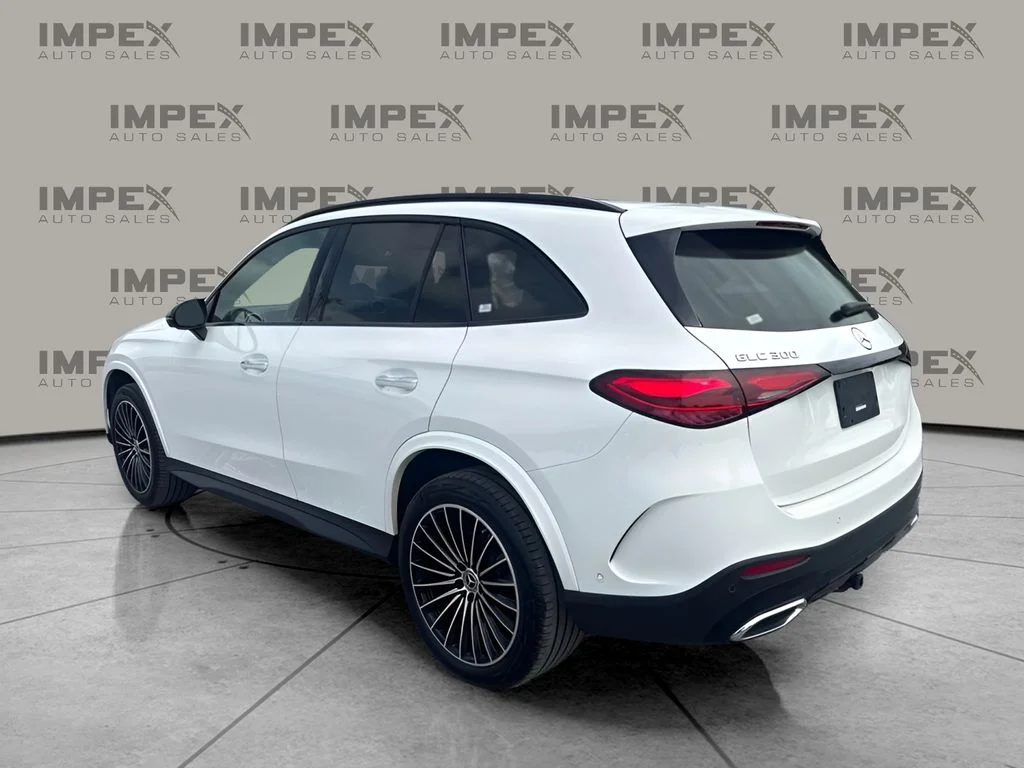 Used 2024 White Mercedes-Benz GLC 300 image 3
