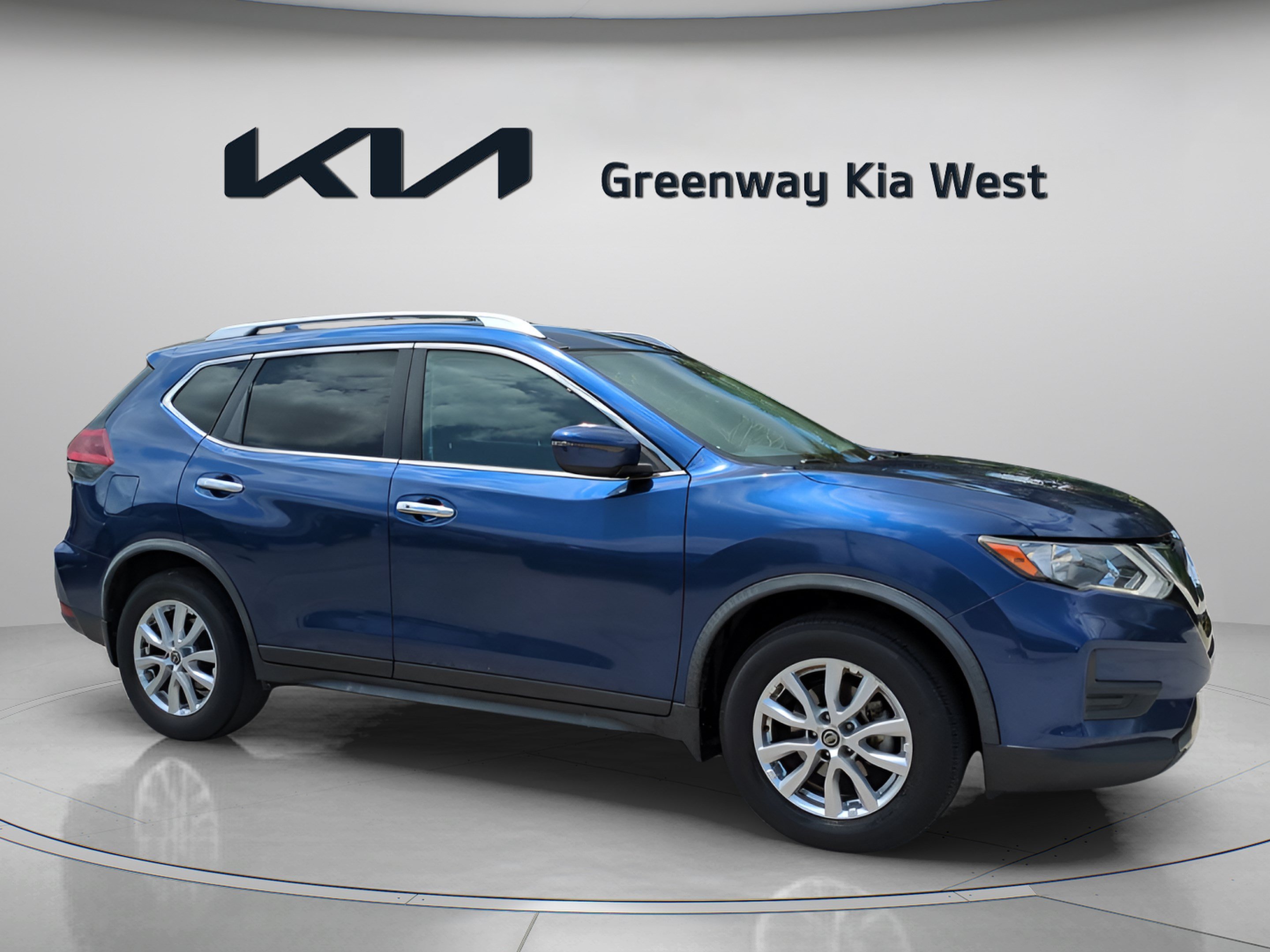 Used 2020 Caspian Blue Metallic Nissan SV image 1