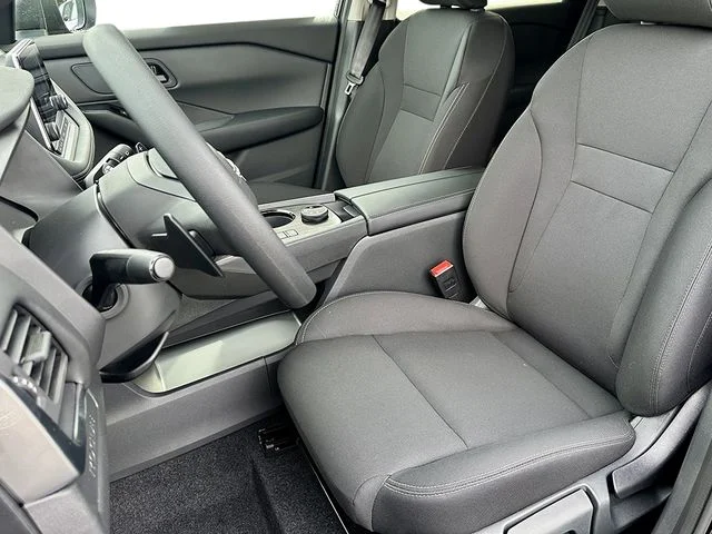 2026 Nissan Rogue S - Photo 25