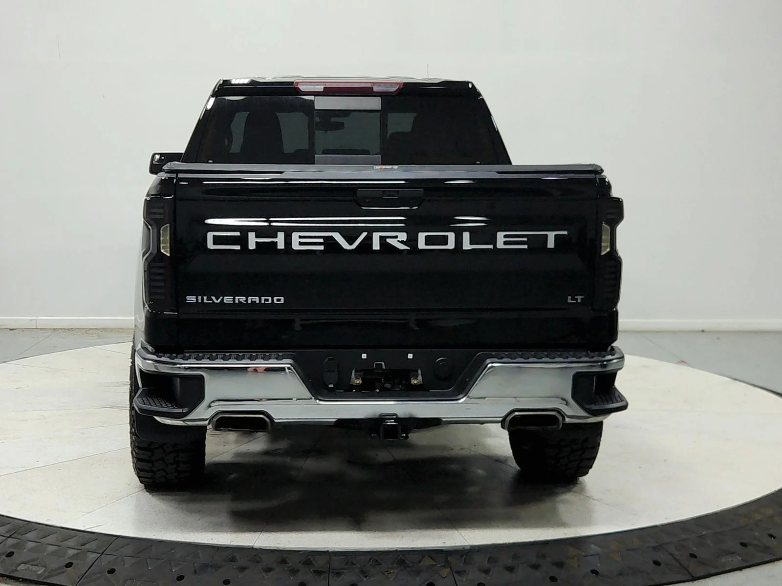 Used 2020 Black Chevrolet LT image 7