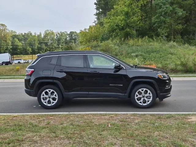 Used 2025 Black Jeep Latitude image 6