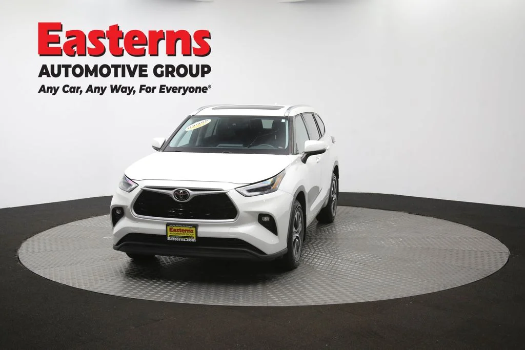 Used 2021 White Toyota XLE image 55