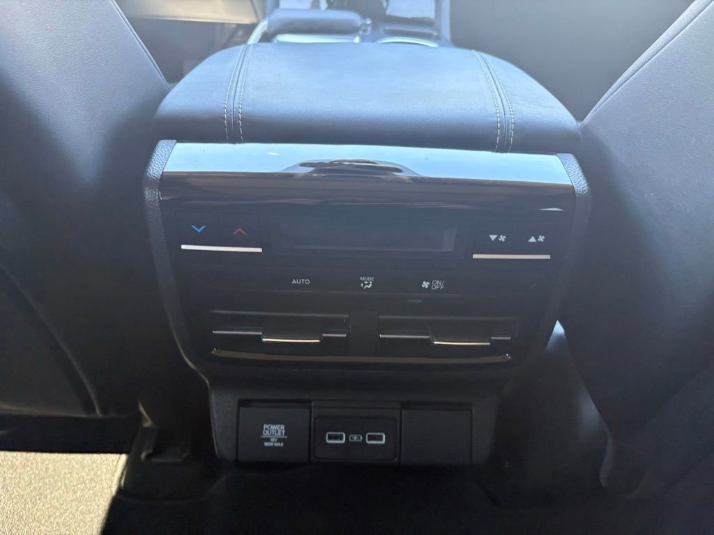 Used 2023 Majestic Black Pearl Acura SH-AWD TECH image 38