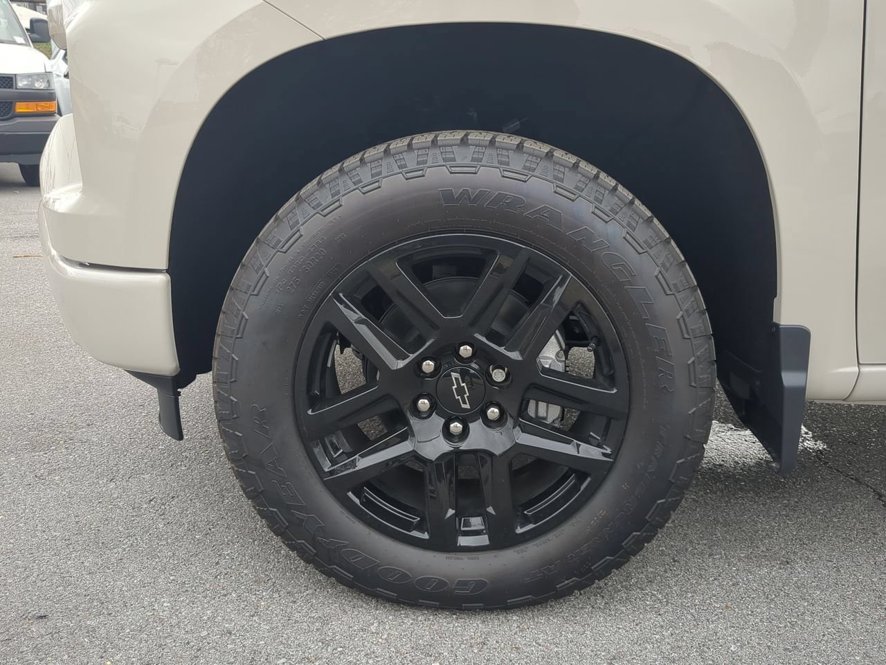 Used 2026 White Sands Chevrolet RST image 34