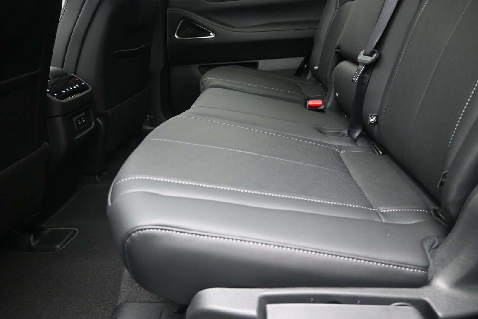 New 2027 MINERAL BLACK INFINITI Sport AWD image 16