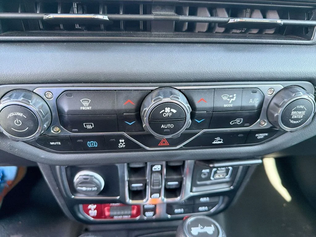 Used 2024 White Jeep Rubicon 4xe image 8