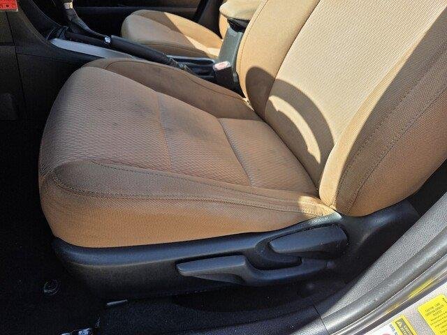 Used 2015 Brown Sugar Metallic Toyota LE image 9