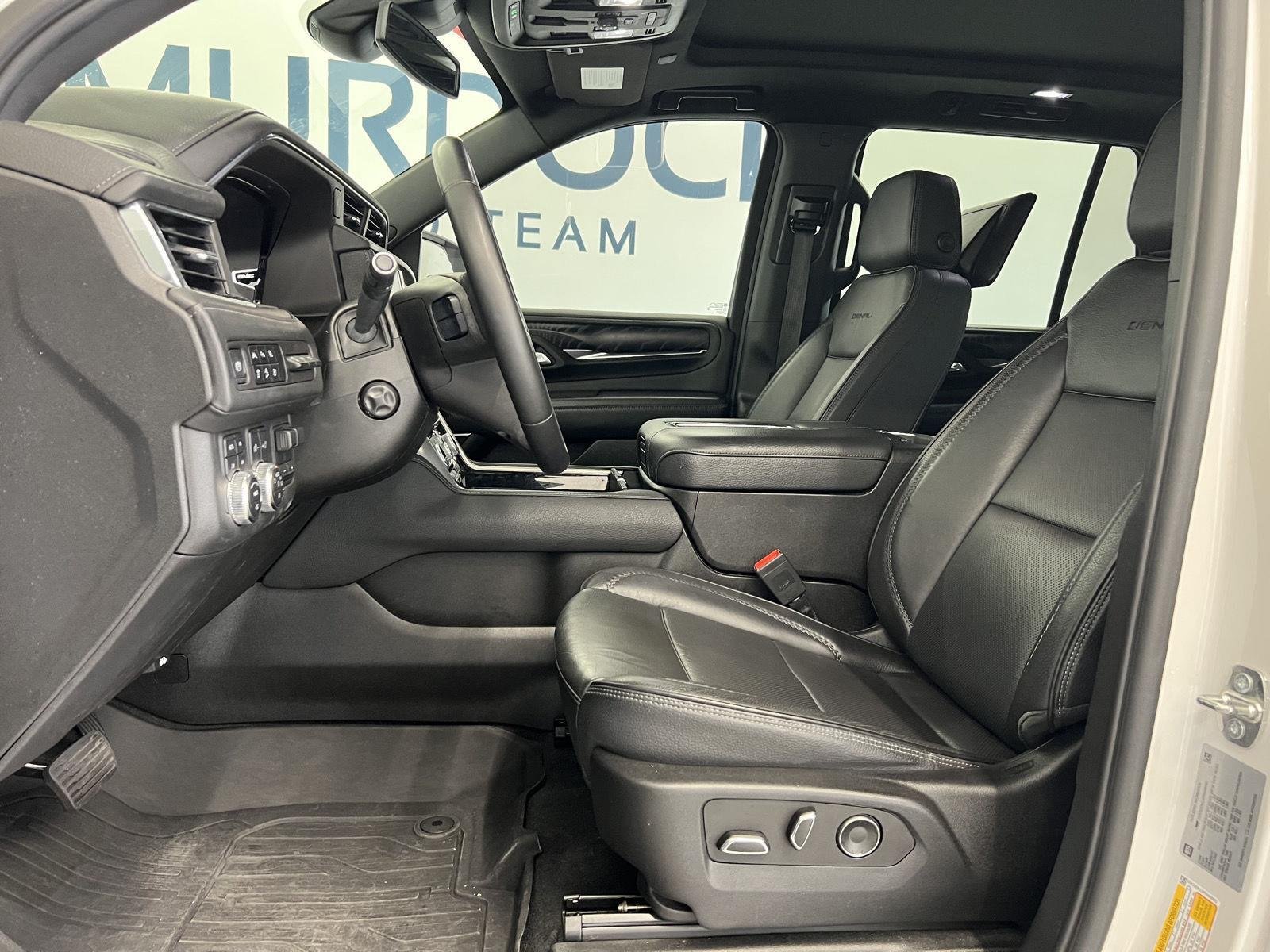 2023 GMC Yukon Denali - Photo 12