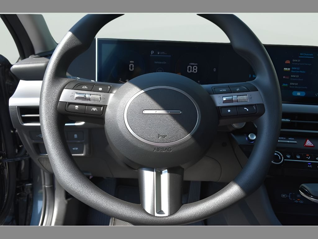 Used 2025 Portofino Gray Hyundai SE image 17