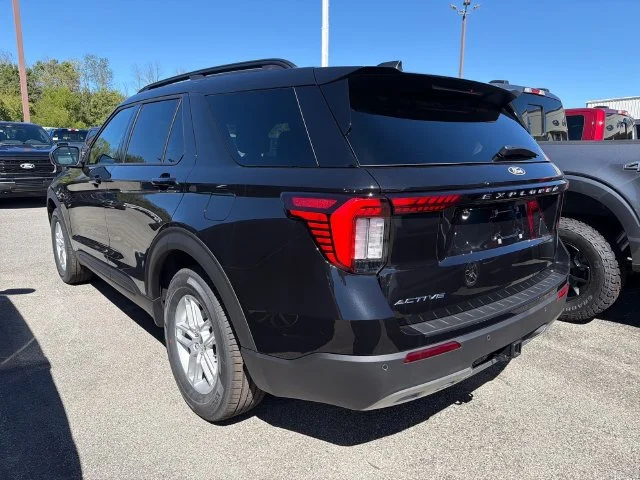 New 2027 Black Ford Active image 5