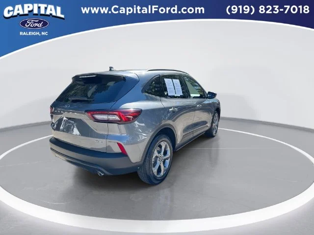 Used 2025 Gray Ford ST-Line image 8