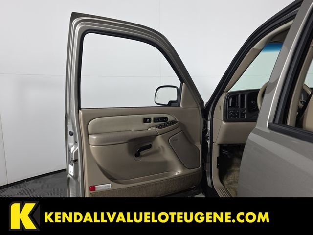 Used 2003 Gray GMC Denali image 19