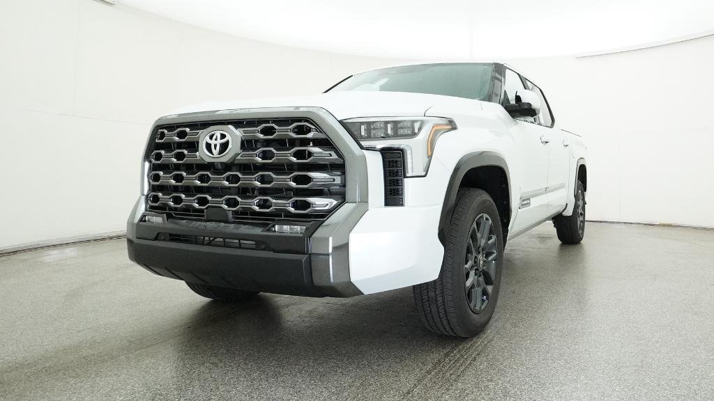 New 2026 Wind Chill Pearl Toyota Platinum image 13