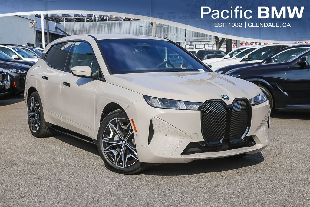 2026 BMW iX xDrive45's photo