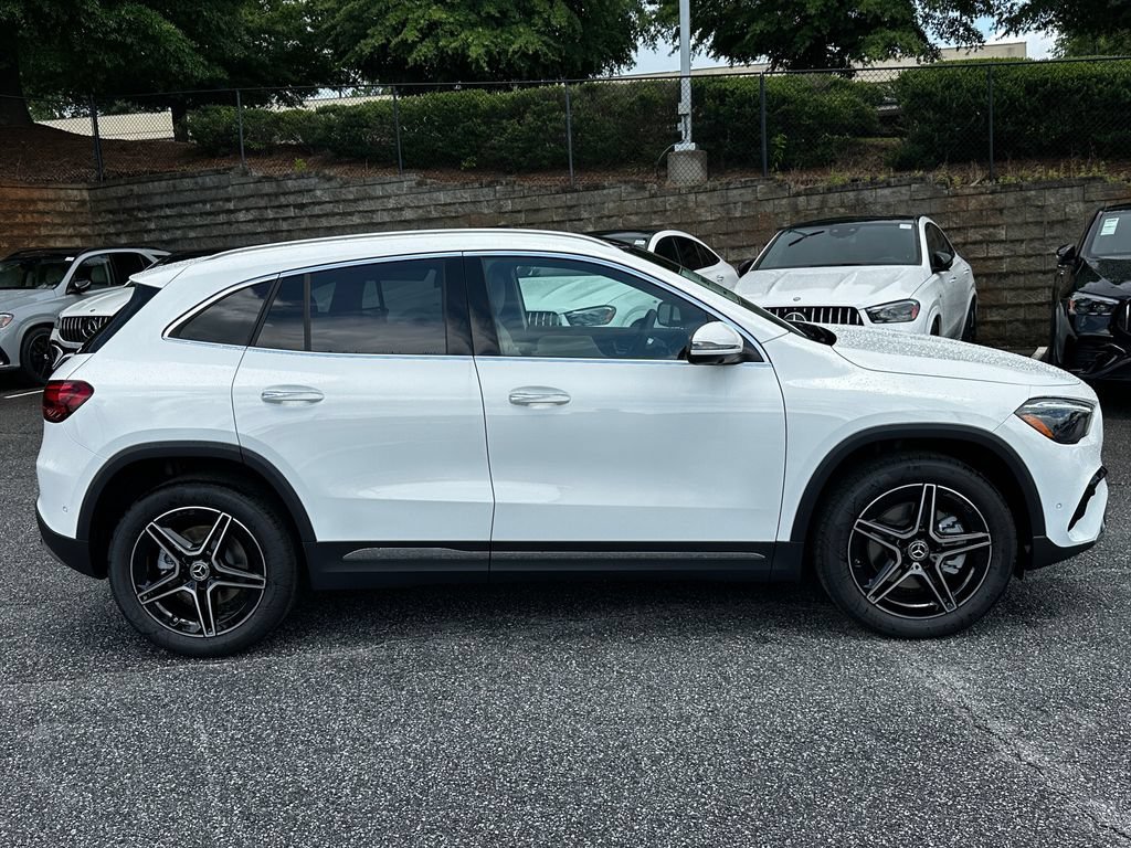 New 2026 Polar White Mercedes-Benz GLA 250 image 9