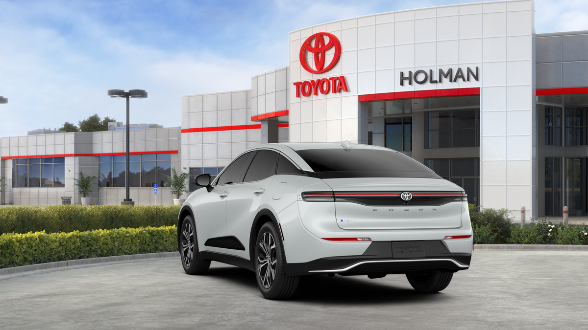 New 2026 Oxygen White Toyota XLE image 7