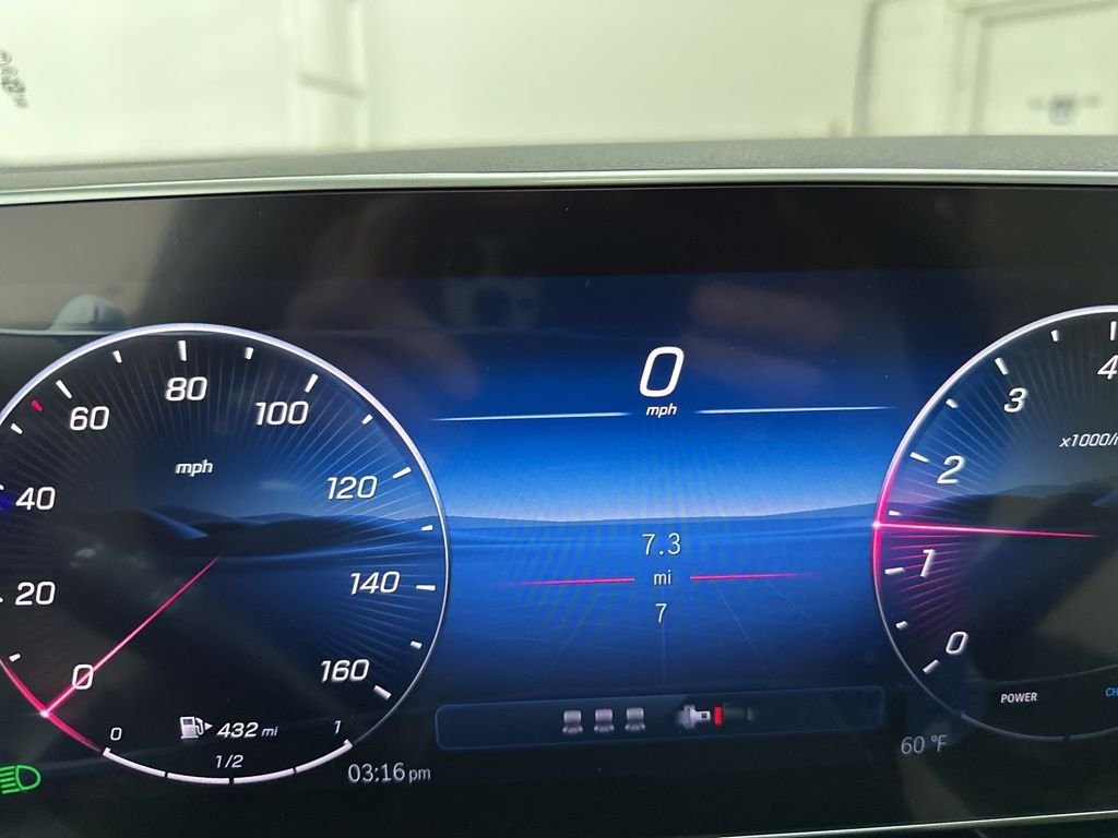 Used 2026 Silver Mercedes-Benz GLC 300 image 12