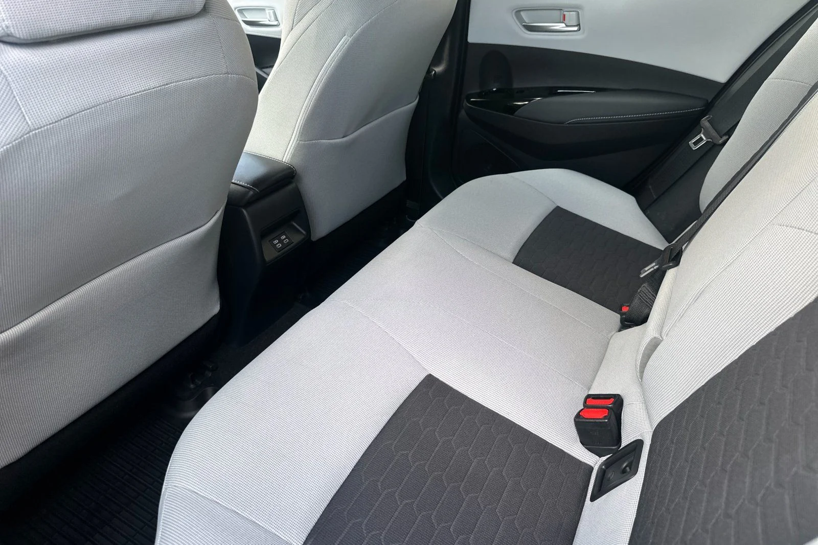 Used 2025 Gray Toyota SE image 12
