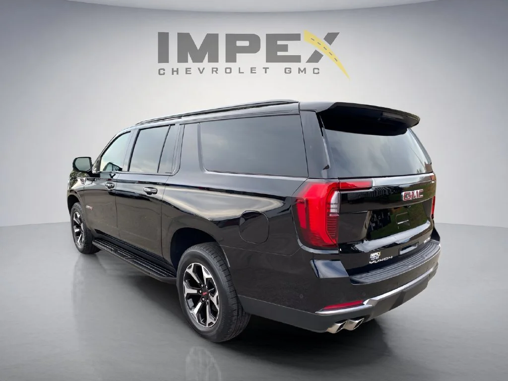 Used 2025 Onyx Black GMC AT4 image 3