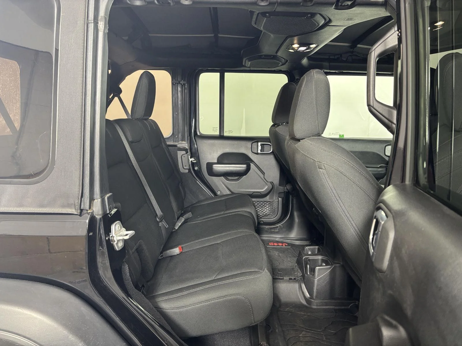 Used 2019 Black Clearcoat Jeep Sport Altitude image 18