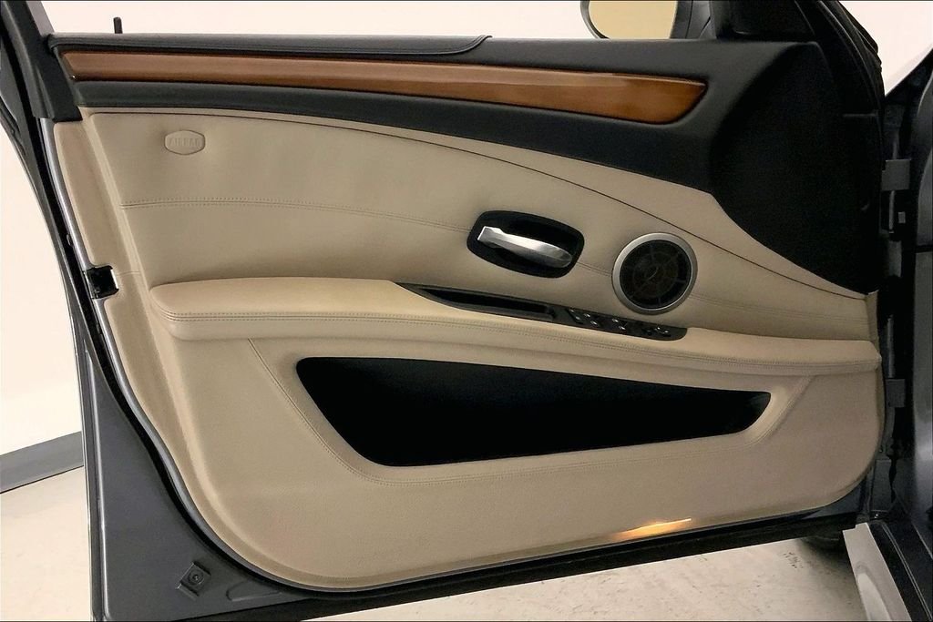 Used 2008 Space Gray Metallic BMW  image 24