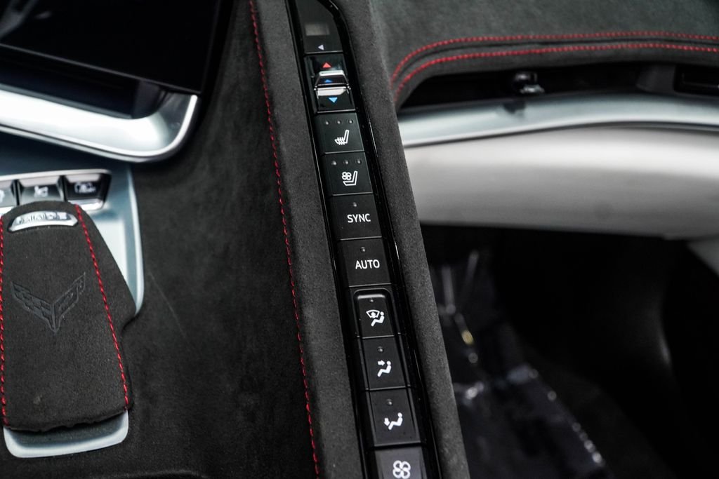 Used 2023 White Chevrolet Stingray image 25