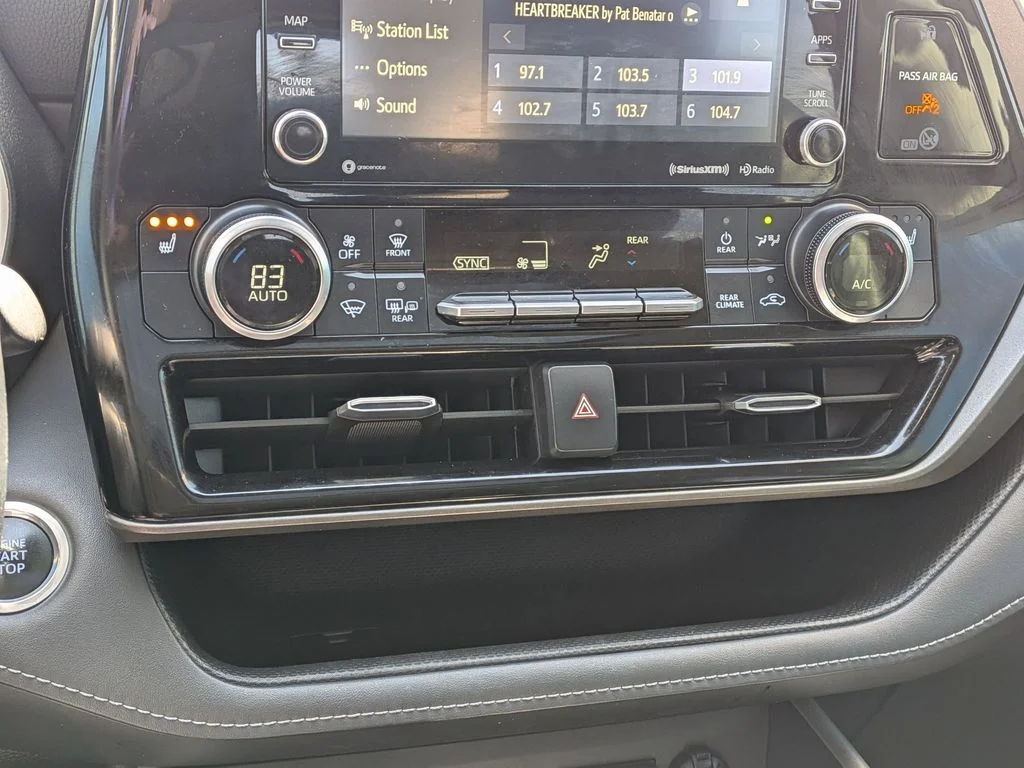 Used 2020 Gray Toyota XLE image 15