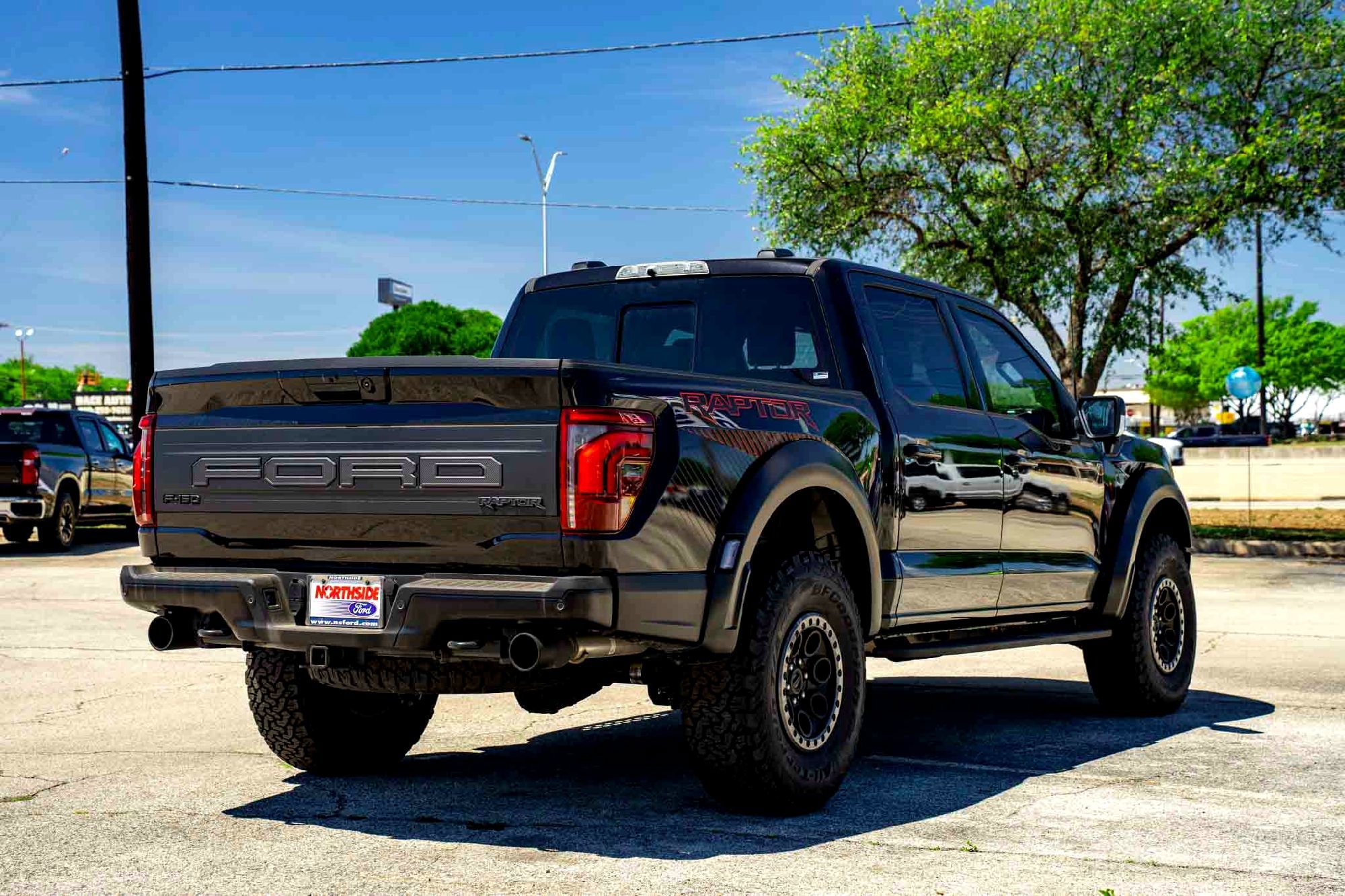 New 2025 Agate Black Metallic Ford Raptor image 4