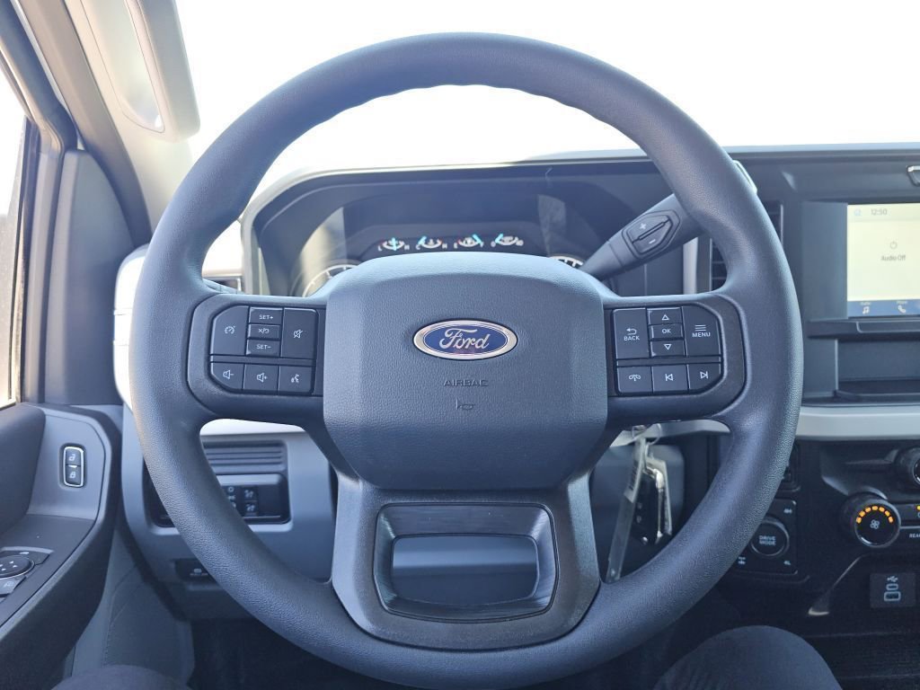 New 2026 Oxford White Ford XL image 31